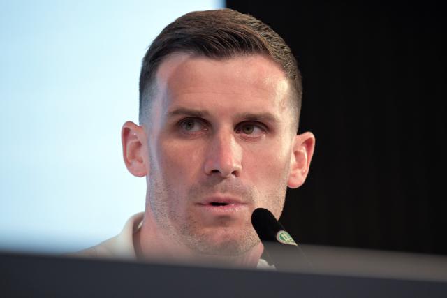 06 September 2024, North Rhine-Westphalia, Duesseldorf: Germany's Pascal Gross speaks during a press conference ahead of the UEFA Nations League soccer matches against Hungary and the Netherlands. Photo: Federico Gambarini/dpa - WICHTIGER HINWEIS: Gemäß den Vorgaben der DFL Deutsche Fußball Liga bzw. des DFB Deutscher Fußball-Bund ist es untersagt, in dem Stadion und/oder vom Spiel angefertigte Fotoaufnahmen in Form von Sequenzbildern und/oder videoähnlichen Fotostrecken zu verwerten bzw. verwerten zu lassen.