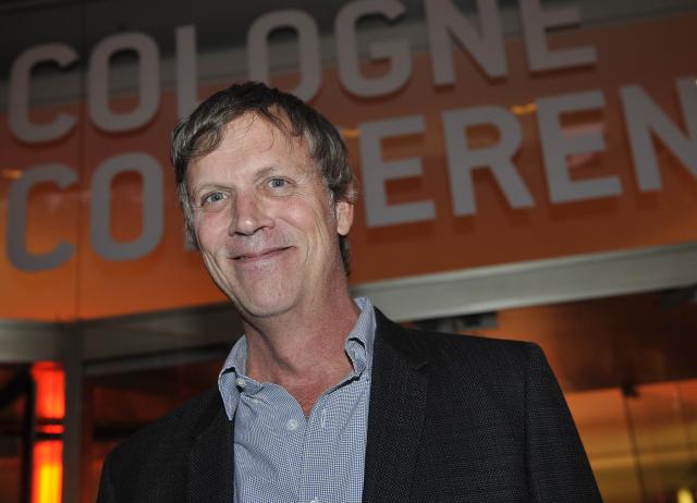 FILED - 30 September 2011, North Rhine-Westphalia, Cologne: US director Todd Haynes poses after winning the "TV Spielfilm Award" at the end of the "Cologne Conference 2011". Photo: picture alliance / dpa