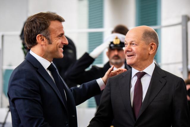 FILED - 02 October 2024, Berlin: German Chancellor Olaf Scholz welcomes Emmanuel Macron, President of France, to bilateral talks at the Federal Chancellery. Macron will not attend the European Union summit in Brussels on 19 December and will be represented by Scholz, the Élysée Palace announced on 18 December. Photo: Michael Kappeler/dpa