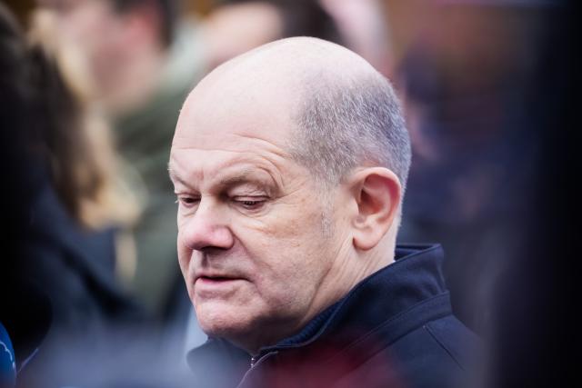 21 December 2024, Saxony-Anhalt, Magdeburg: Germany's Chancellor Olaf Scholz delivers a statement at the Christmas market in Magdeburg, where a driver drove into a group of people the previous evening, resulting in fatalities and injuries. Photo: Christoph Soeder/dpa