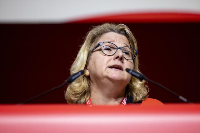 21 December 2024, North Rhine-Westphalia, Essen: Svenja Schulze, Germany's Development Minister, speaks during the North Rhine-Westphalia SPD state delegates' conference to draw up the reserve list for the Bundestag elections. Photo: Thomas Banneyer/dpa