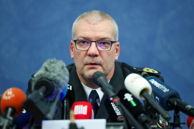 21 December 2024, Saxony-Anhalt, Magdeburg: Director of Magdeburg Police, Tom-Oliver Langhans, speaks during a press conference, the day after a driver rammed into a group of people at the Magdeburg Chirstmas market. Photo: Jan Woitas/dpa