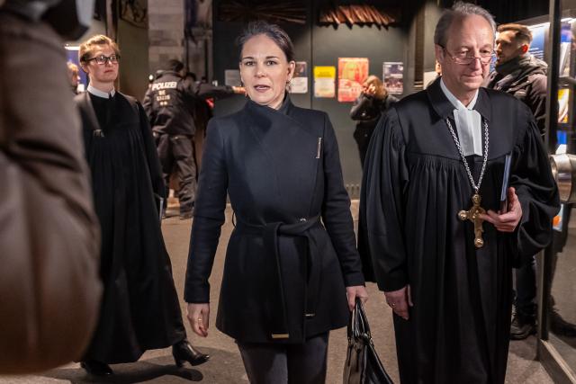 21 December 2024, Berlin: German Foreign Minister, Annalena Baerbock arrives to the prayer service for the victims of the attack on the Christmas market visitors in Magdeburg in the Kaiser Wilhelm Memorial Church. Photo: Andreas Gora/dpa