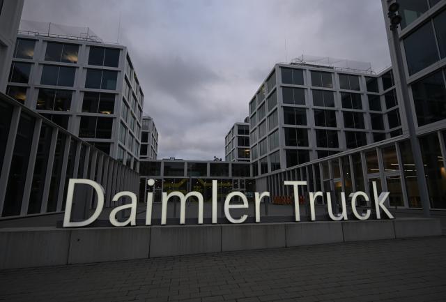 14 March 2025, Baden-Württemberg, Leinfelden-Echterdingen: The logo of commercial vehicle manufacturer Daimler Truck stands in front of the company headquarters, where the financial figures for the past year are being presented at the annual press conference. Photo: Bernd Weißbrod/dpa