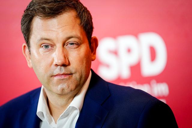 24 March 2025, Berlin: Lars Klingbeil, parliamentary group leader of the Social Democratic Party (SPD), speaks during a press conference at the start of his party's parliamentary group meeting. Photo: Kay Nietfeld/dpa