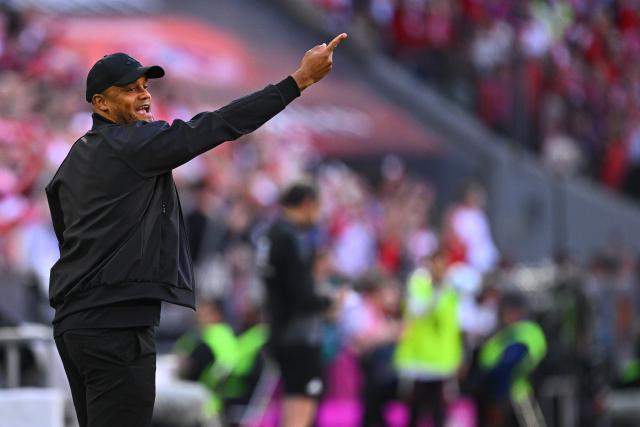10 May 2025, Bavaria, Munich: Munich coach Vincent Kompany gestures during the German Bundesliga soccer match between FC Bayern Munich and Borussia Moenchengladblach at Allianz Arena. Photo: Tom Weller/dpa - IMPORTANT NOTICE: DFL and DFB regulations prohibit any use of photographs as image sequences and/or quasi-video.