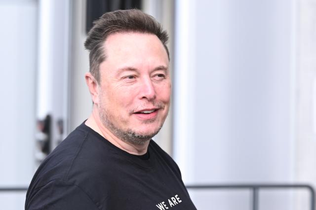 FILED - 13 March 2024, Brandenburg, Gruenheide: Tesla owner Elon Musk leaves the Tesla Gigafactory Berlin-Brandenburg. Photo: Sebastian Gollnow/dpa