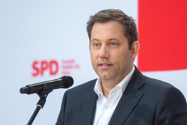 12 May 2025, Berlin: Lars Klingbeil, German Federal Minister of Finance and Vice-Chancellor, speaks at a press conference. German Labour Minister Baerbel Bas has been nominated to become co-leader of the Social Democratic Party (SPD). Photo: Christophe Gateau/dpa