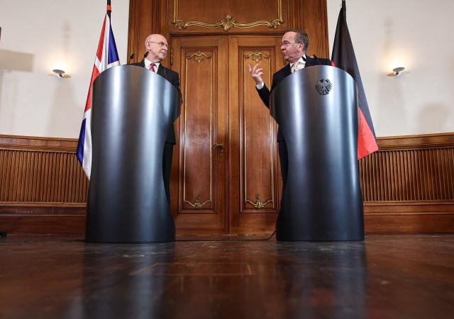 15 May 2025, Berlin: Boris Pistorius (R), German Minister of Defense, and John Healey, UK Minister of Defense, hold a joint press conference during the talks on the implementation of the Trinity House Agreement at Villa Borsig. Photo: Hannes P Albert/dpa