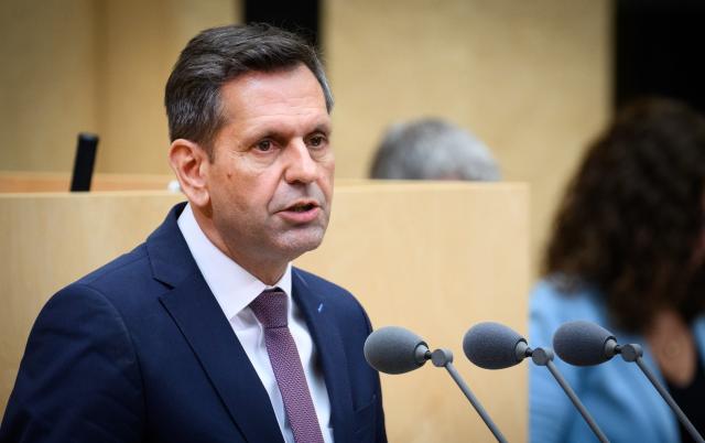 23 May 2025, Berlin: Olaf Lies, Minister President of Lower Saxony, speaks during the 1054th plenary session of the German Bundesrat. Photo: Bernd von Jutrczenka/dpa