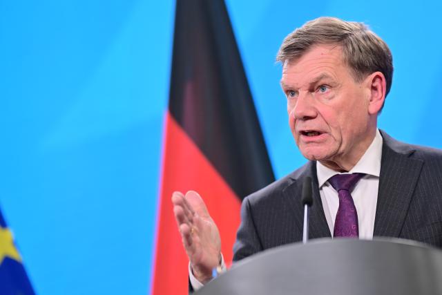 23 May 2025, Berlin: German Foreign Minister Johann Wadephul speaks during a joint press conference with India's Foreign Minister Subrahmanyam Jaishankar, at the Federal Foreign Office in Berlin. Photo: Sebastian Christoph Gollnow/dpa