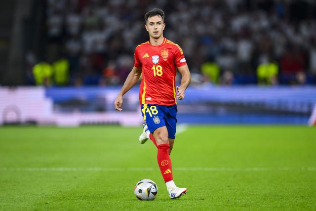 FILED - 14 July 2024, Berlin: Spain's Martin Zubimendi in action during the UEFA Euro 2024 final soccer match between Spain and England at the Olympic Stadium.  Arsenal are closing in on the signing of Real Sociedad midfielder Martin Zubimendi, according to reports. Photo: Tom Weller/dpa