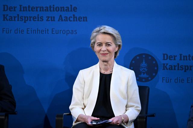 29 May 2025, North Rhine-Westphalia, Aachen: Ursula von der Leyen, President of the European Commission, sits in her seat before receiving the International Charlemagne Prize in City Hall. Von der Leyen is being honored because, as the "strong voice of Europe in the world", she powerfully represents the interests of the EU and its friends. Photo: Federico Gambarini/dpa-Pool/dpa