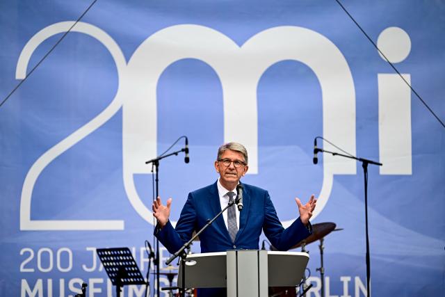 01 June 2025, Berlin: Wolfram Weimer, Minister of State for Culture and the Media, speaks at the ceremony to mark the 200th anniversary of the Museum Island in Berlin. Photo: Fabian Sommer/dpa