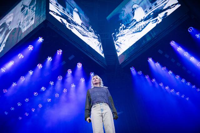 16 June 2025, Lower Saxony, Hanover: Emily Armstrong of Linkin Park performs on stage in the Heinz-von-Heiden-Arena during the "From Zero World Tour 2025". Photo: Moritz Frankenberg/dpa
