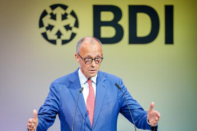 23 June 2025, Berlin: German Chancellor Friedrich Merz speaks at the Day of German Industry. Every year, high-ranking representatives from politics and business meet at the event organized by the Federation of German Industries (BDI). Photo: Kay Nietfeld/dpa