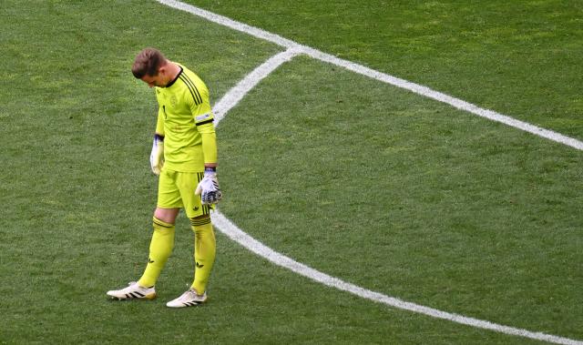 FILED - 08 June 2025, Baden-Wuerttemberg, Stuttgart: Germany's goalkeeper Marc-Andre ter Stegen reacts after France's second goal during the UEFA Nations League soccer match between Germany and France at Stuttgart Arena. Photo: Marijan Murat/dpa