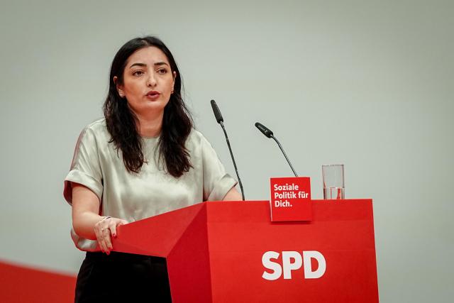 28 June 2025, Berlin: German Minister for Economic Cooperation and Development Reem Alabali-Radovan speaks during the Social Democratic Party of Germany (SPD) federal party conference. Photo: Kay Nietfeld/dpa