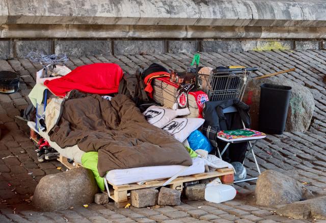 FILED - 16 February 2025, Hamburg: Homeless people have set up camp under the Kersten-Miles Bridge on Helgoländer Allee. Photo: Georg Wendt/dpa