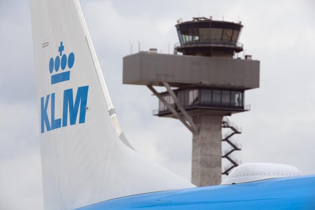 FILED - 14 July 2021, Brandenburg, Schoenefeld: An aircraft of the Air France-KLM stands on the apron of Berlin Brandenburg Airport Willy Brandt. The Air France-KLM group on Friday said that it would initiate proceedings to buy a majority stake in Stockholm-based SAS. Photo: Soeren Stache/dpa-Zentralbild/dpa