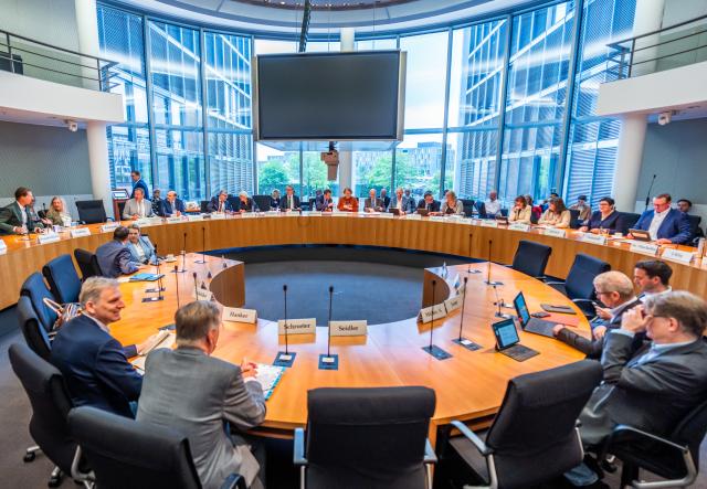 08 July 2025, Berlin: The Budget Committee in the German Bundestag meets with Margaretha Sudhof, the special investigator into the procurement of coronavirus masks. In her special report, Sudhof criticizes the handling of the procurement process and the role of then Health Minister Jens Spahn. Photo: Michael Kappeler/dpa