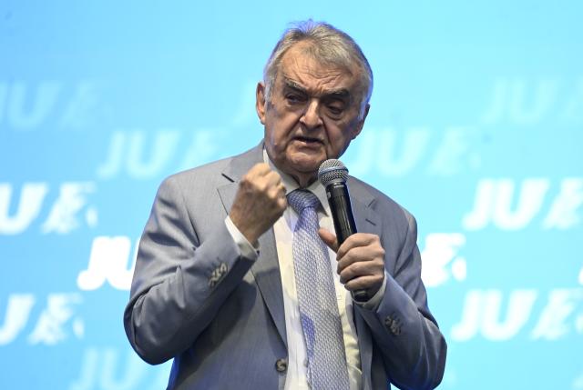 12 July 2025, North Rhine-Westphalia, Gummersbach: Herbert Reul, Minister of the Interior of North Rhine-Westphalia, speaks at the 61st JU NRW Day. Photo: Roberto Pfeil/dpa