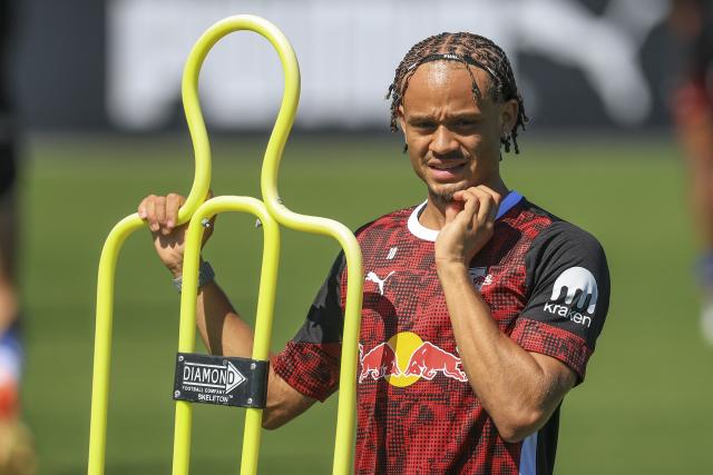 12 August 2025, Saxony, Leipzig: RB Leipzig's Xavi Simons takes part in the team's training at the Red Bull Academy. Photo: Jan Woitas/dpa