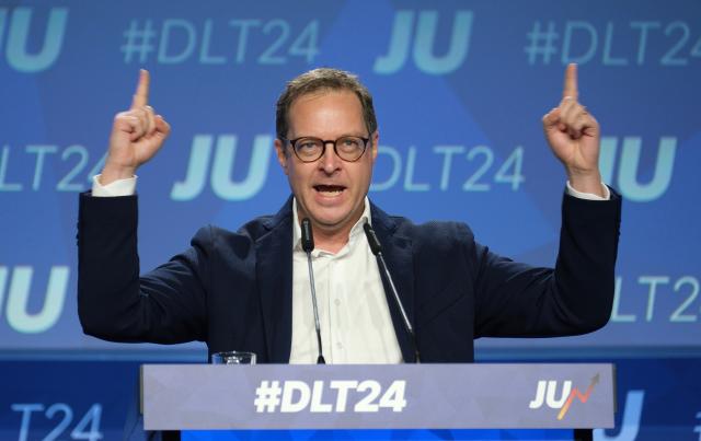 FILED - 27 October 2024, Saxony-Anhalt, Halle (Saale): Christian Social Union in Bavaria (CSU) General Secretary Martin Huber speaks at the Junge Union's Germany Day. Photo: Sebastian Willnow/dpa