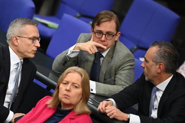 17 October 2025, Berlin: Karsten Wildberger (L-R), German Minister for Digitalization and State Modernization, speaks during the debate in the Bundestag with his parliamentary state secretaries Philipp Amthor and Thomas Jarzombek, while Baerbel Bas, Federal Minister of Labour and Social Affairs, is seen in the foreground. Among other things, the Bundestag discusses the modernization agenda for the state and administration, the report of the Commissioner for Eastern Germany and the BAfoeG reform. Photo: Niklas Graeber/dpa