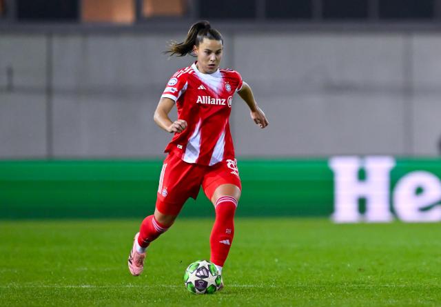FILED - 16 October 2025, Bavaria, Munich: Bayern Munich's Lena Oberdorf in action during the UEFA Women's Champions league preliminary round soccer match between Bayern Munich and Juventus Turin at FC Bayern Campus. Oberdorf has ruptured the cruciate ligament in her right knee for the second time in 15 months and faces another long spell on the sidelines, her club Bayern Munich said on Monday. Photo: Sven Hoppe/dpa