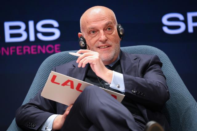 FILED - 05 February 2025, Hamburg: President of the Spanish Football League (LaLiga) Javier Tebas speaks at a panel discussion at the industry conference Spobis at the CCH (Congress Center Hamburg). Photo: Christian Charisius/dpa