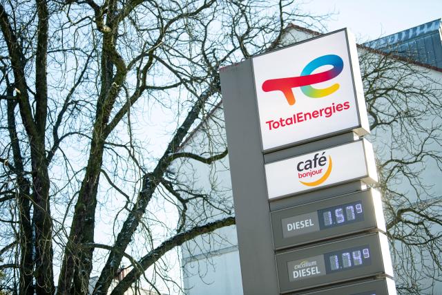 FILED - 21 January 2022, Berlin: The logo of the energy company TotalEnergies at one of its gas stations. Photo: Fabian Sommer/dpa