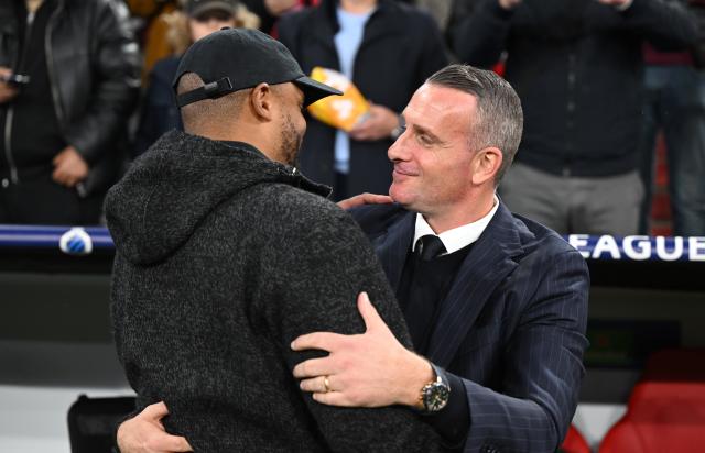 22 October 2025, Bavaria, Munich: Bayern Munich's Vincent Kompany (L) and Bruges coach Nicky Hayen greet each other before the UEFA Champions League soccer match between Bayern Munich and FC Bruges at Allianz Arena. Photo: Sven Hoppe/dpa