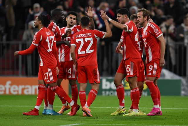 22 October 2025, Bavaria, Munich: Bayern Munich's Harry Kane (R) celebrates with his teammates after scoring his side's second goal during the UEFA Champions League soccer match between Bayern Munich and FC Bruges at Allianz Arena. Photo: Sven Hoppe/dpa