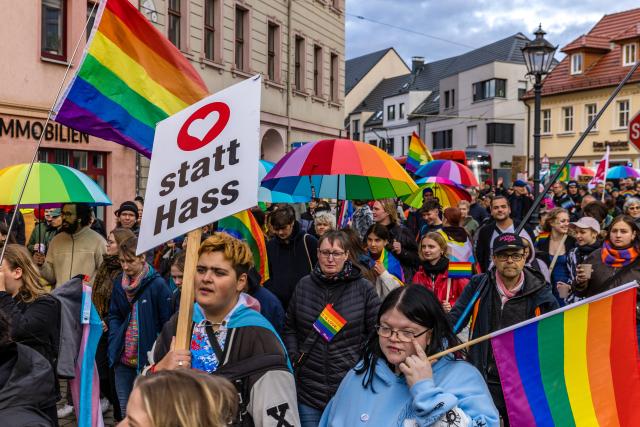 25 October 2025, Brandenburg, Cottbus: People take part in the 17th Christopher Street Day (CSD) demonstration for Cottbus and Lower Lusatia under the motto "United in peace and diversity". Photo: Frank Hammerschmidt/dpa