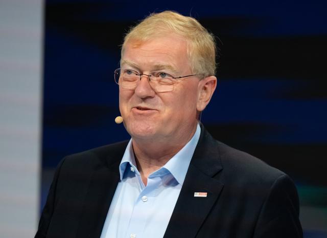 FILED - 08 September 2025, Munich: Stefan Hartung, Chairman of the Board of Management of Robert Bosch GmbH, takes part in a press conference at the Bosch stand before the start of the IAA Mobility International Motor Show in Munich. Photo: Sven Hoppe/dpa