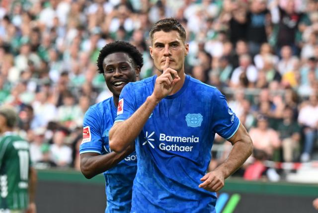 FILED - 30 August 2025, Bremen: Bayer Leverkusen's Patrik Schick celebrates scoring during the German Bundesliga soccer match between Werder Bremen and Bayer Leverkusen at Weserstadion. Leverkusen striker Patrik Schick is fit for Wednesday's German Cup second round clash against second division side Paderborn, but it's unclear whether he will be in the starting line-up. Photo: Carmen Jaspersen/dpa - WICHTIGER HINWEIS: Gemäß den Vorgaben der DFL Deutsche Fußball Liga bzw. des DFB Deutscher Fußball-Bund ist es untersagt, in dem Stadion und/oder vom Spiel angefertigte Fotoaufnahmen in Form von Sequenzbildern und/oder videoähnlichen Fotostrecken zu verwerten bzw. verwerten zu lassen.