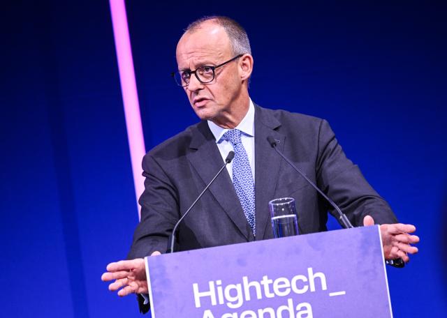 29 October 2025, Berlin: German Chancellor Friedrich Merz speaks at the presentation of the so-called "Hightech Agenda Germany - Debate, Conference, Networking" on the EUREF-Campus. Photo: Britta Pedersen/dpa