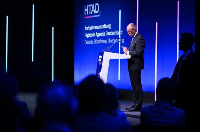 29 October 2025, Berlin: German Chancellor Friedrich Merz speaks at the presentation of the so-called "Hightech Agenda Germany - Debate, Conference, Networking" on the EUREF-Campus. Photo: Britta Pedersen/dpa