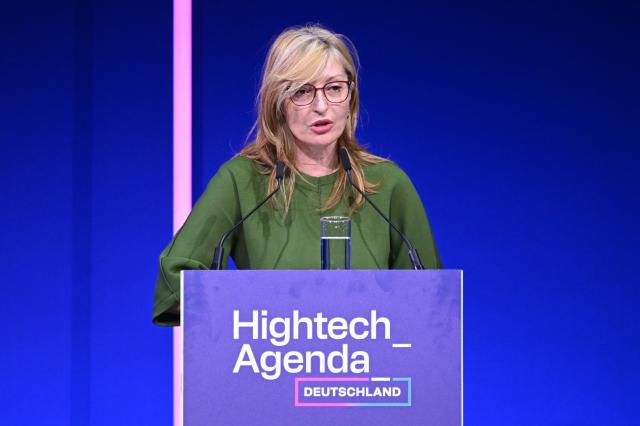 29 October 2025, Berlin: Ekaterina Sachariewa, EU Commissioner for Start-ups and for Research and Innovation, speaks at the German government event "Hightech Agenda Deutschland - Debate, Conference, Networking". Photo: Britta Pedersen/dpa