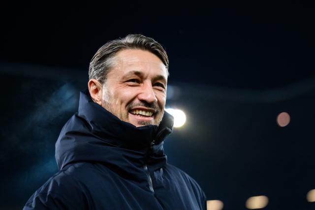 31 October 2025, Bavaria, Augsburg: Borussia Dortmund coach Niko Kovac pictured prior to the start of the German Bundesliga soccer match between FC Augsburg and Borussia Dortmund at WWK-Arena. Photo: Tom Weller/dpa - WICHTIGER HINWEIS: Gemäß den Vorgaben der DFL Deutsche Fußball Liga bzw. des DFB Deutscher Fußball-Bund ist es untersagt, in dem Stadion und/oder vom Spiel angefertigte Fotoaufnahmen in Form von Sequenzbildern und/oder videoähnlichen Fotostrecken zu verwerten bzw. verwerten zu lassen.