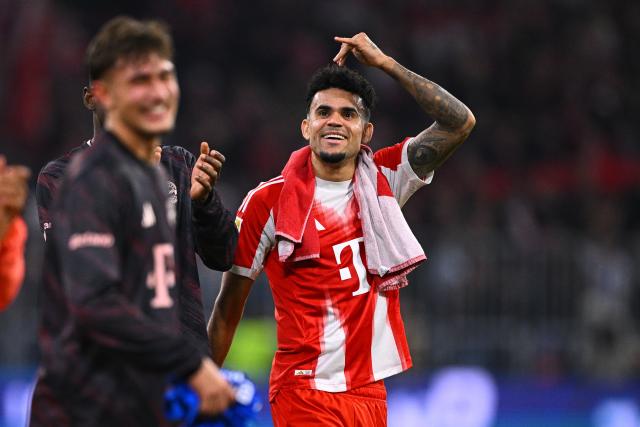 01 November 2025, Bavaria, Munich: Bayern Munich's Luis Diaz celebrates after the German Bundesliga soccer match between FC Bayern Munich and Bayer Leverkusen at Allianz Arena. Photo: Tom Weller/dpa - IMPORTANT NOTICE: DFL and DFB regulations prohibit any use of photographs as image sequences and/or quasi-video.