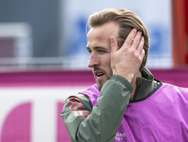 03 November 2025, Bavaria, Munich: Bayern Munich's Harry Kane attends the team's final training session Saebener Strasse ahead of the UEFA Champions League soccer match between Paris St. Germani and Bayern Munich. Photo: Peter Kneffel/dpa