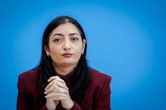 05 November 2025, Berlin: Reem Alabali-Radovan, Germany's Minister for Economic Cooperation and Development, holds a press conference ahead of the COP30 World Climate Conference. Photo: Kay Nietfeld/dpa