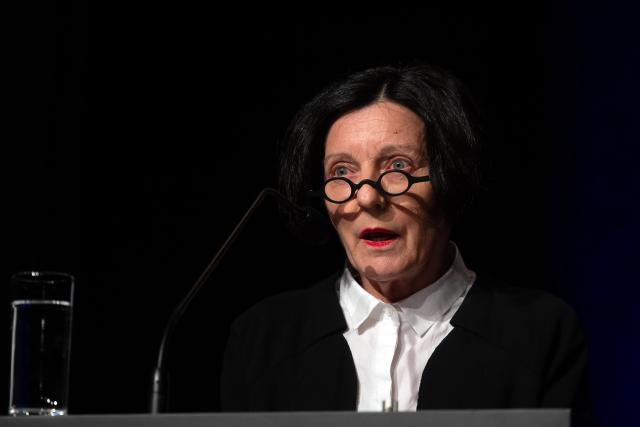 FILED - 16 October 2021, Hessen, Kassel: Herta Mueller, winner of the Nobel Prize for Literature, speaks during the presentation of the Jacob Grimm Prize German Language at the 20th award ceremony of the Kulturpreis Deutsche Sprache. Photo: Sebastian Gollnow/dpa
