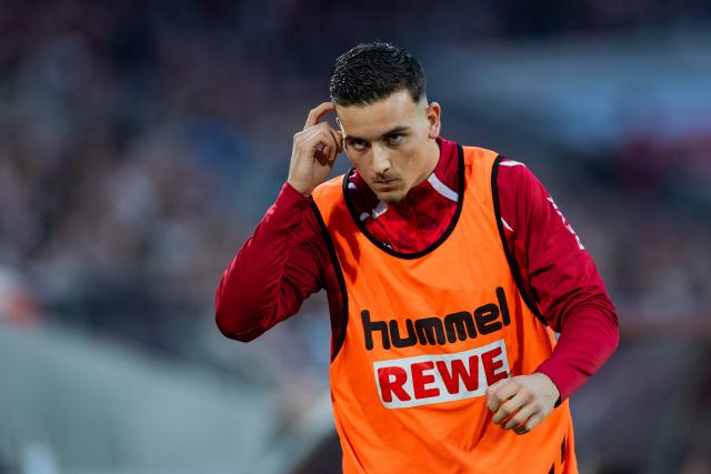 FILED - 02 November 2025, North Rhine-Westphalia, Cologne: Cologne's Said El Mala warms up ahead of the German Bundesliga soccer match between FC Cologne and Hamburger SV.  El Mala has returned to Cologne training and could feature in Saturday's Bundesliga derby match at his former club Borussia Mönchengladbach. Photo: Rolf Vennenbernd/dpa