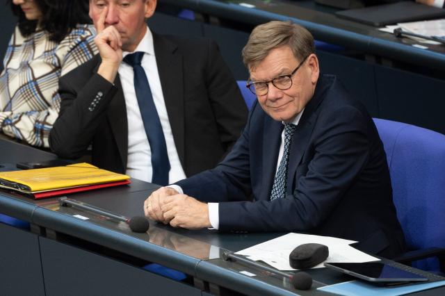 06 November 2025, Berlin: Johann Wadephul, German Foreign Minister attends the plenary session of the German Bundestag. Photo: Alicia Windzio/dpa