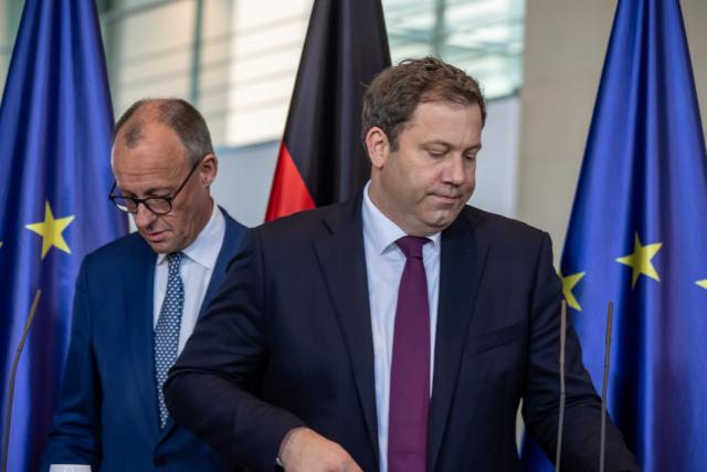 06 November 2025, Berlin: German Chancellor Friedrich Merz and German Minister of Finance, Lars Klingbeil speak during a press conference after the "Steel Summit" at the German Chancellery in Berlin. Photo: Michael Kappeler/dpa