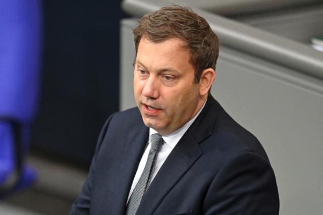 07 November 2025, Berlin: Lars Klingbeil, German Minister of Finance and Vice-Chancellor, speaks during a debate at the German Bundestag in Berlin. Photo: Elisa Schu/dpa