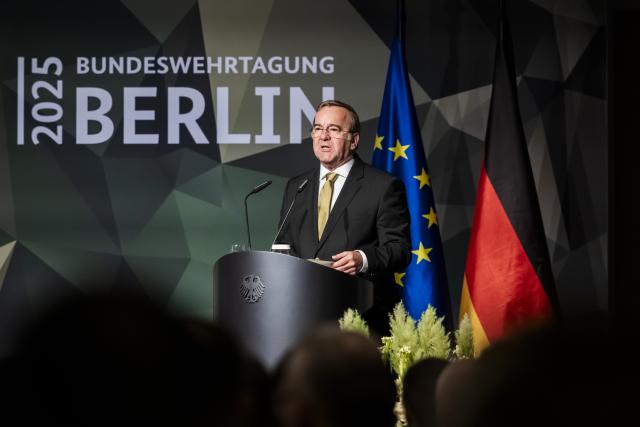 07 November 2025, Berlin: Boris Pistorius, German Minister of Defense, speaks during the German Armed Forces conference in Berlin. Photo: Christoph Soeder/dpa